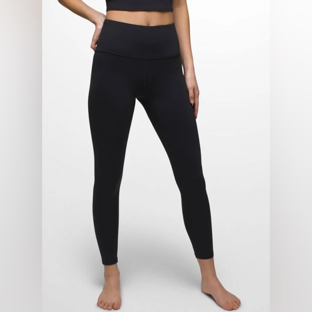 Prana Chakara 7/8 Legging in Black and size small